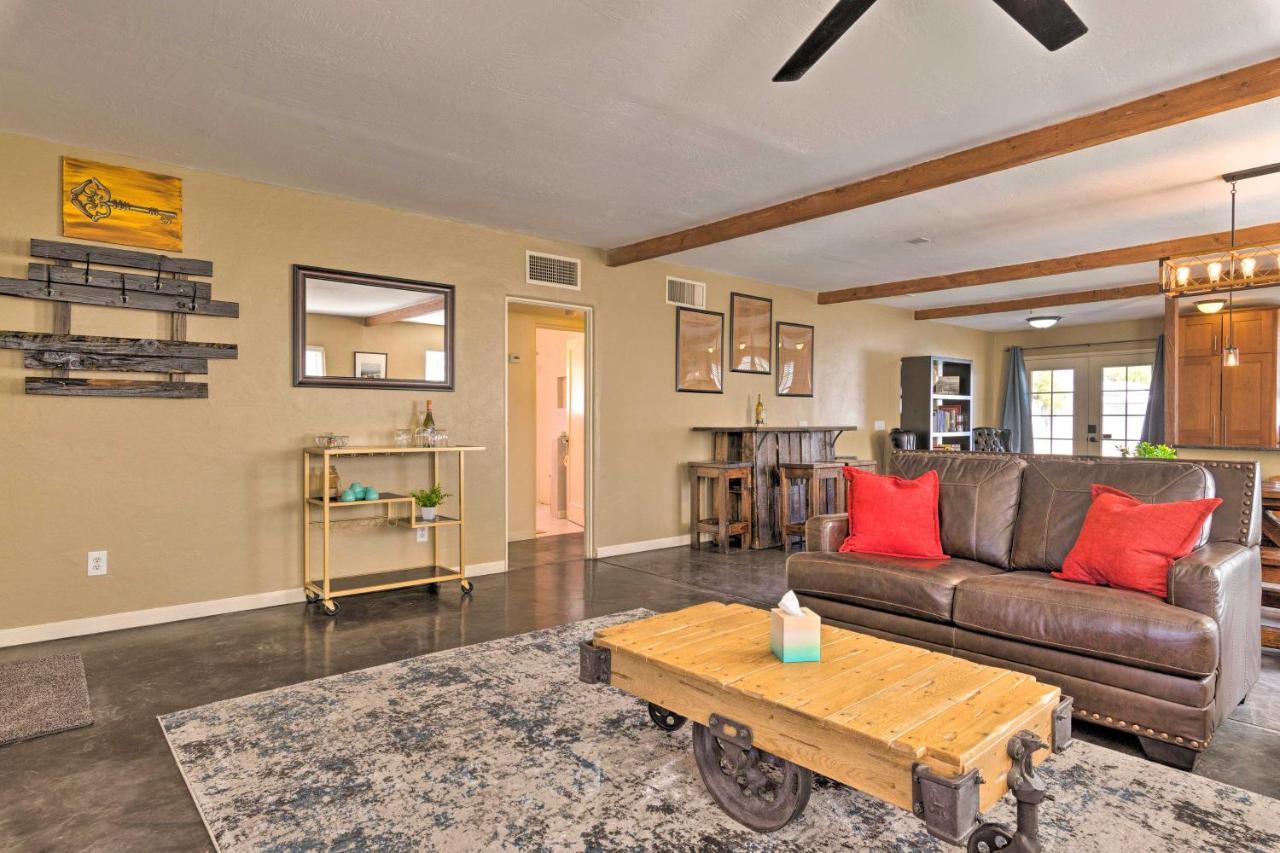 Central Phoenix Cottage With Private Yard! Exterior foto